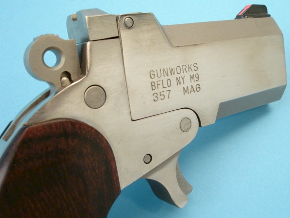 gunwor2.jpg (49910 octets)
