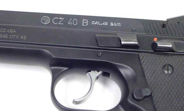 cz401.jpg (35165 bytes)